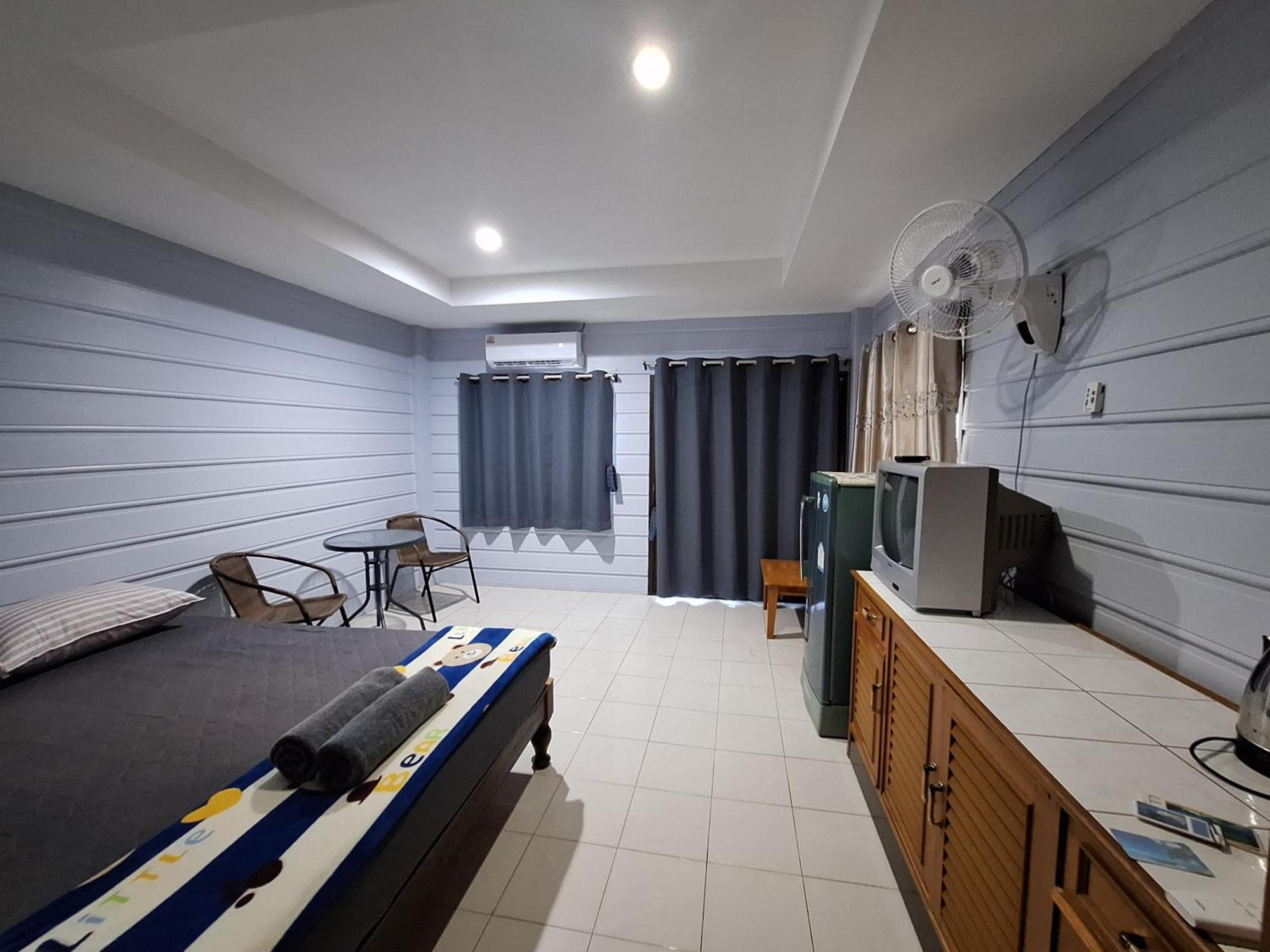 Phonsomboon Guesthouse Koh Tao Room photo